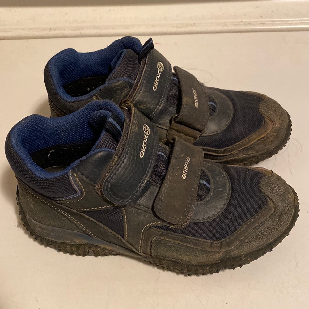 EUC Geox waterproof hiking boots size US 13